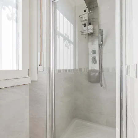 Modern&elegant Double Flat - 15 Min Duomo Apartamento Milán